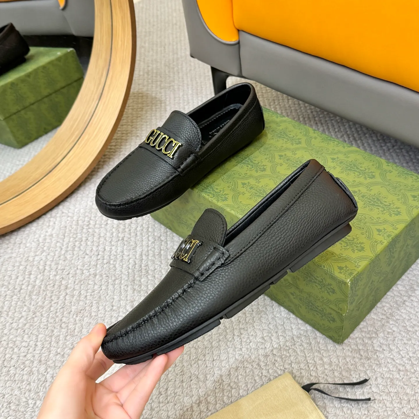 Men's shoes 💰420 (Yangli) Gucci* - the top version of Gucci classic beanie shoes! It is made of imported original cowhide and has a comfortable first layer of sheepskin lining! Original wear-resistant rubber outsole! High quality products! Size 38-46, with shoe dial, cloth bag, card